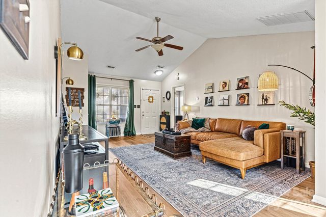 7176 Hunters Bluff Drive, Denver, NC 28037