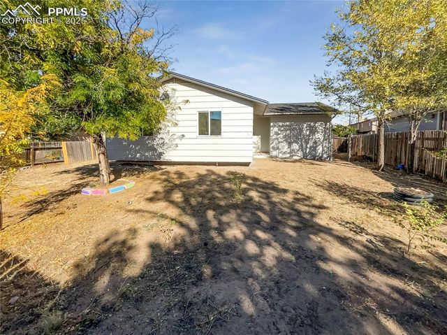 4243 Moonbeam Drive, Colorado Springs, CO 80916