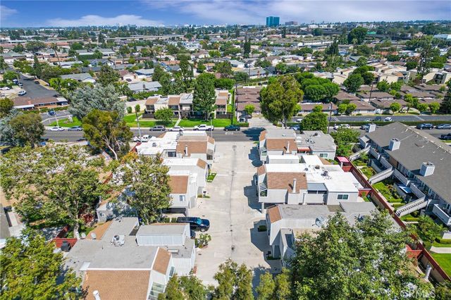 15732 S B A, Tustin, CA 92780