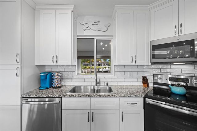 804 POINSETTIA AVENUE, Ellenton, FL 34222