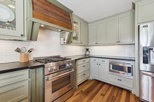 905 Gibbs Street, Houston, TX 77009