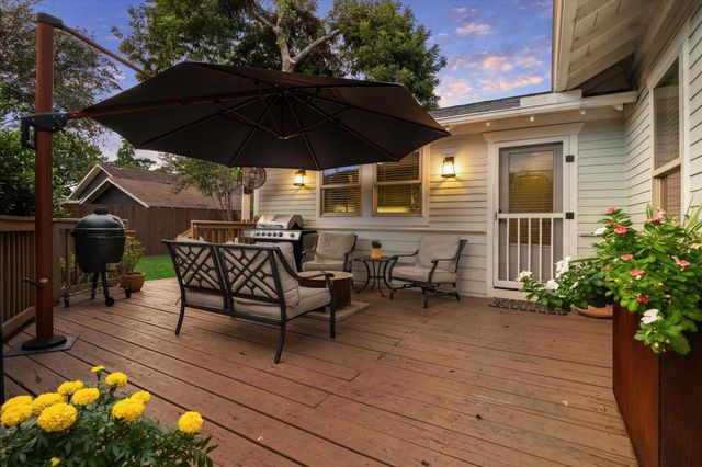 905 Gibbs Street, Houston, TX 77009