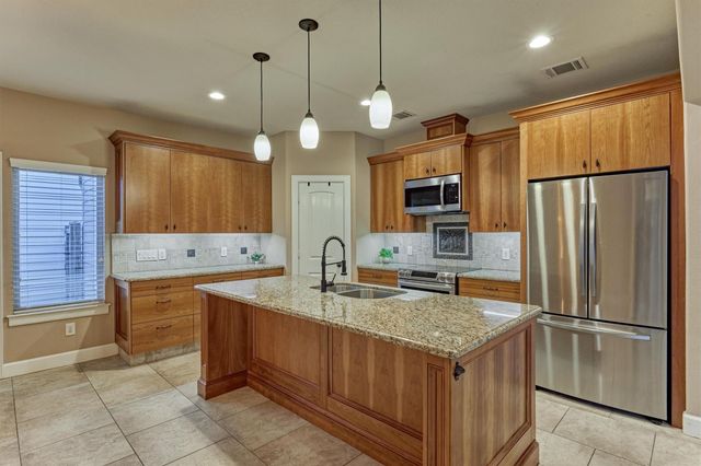 13434 Greenbrier Drive, Montgomery, TX 77356