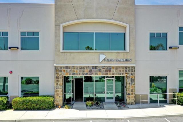 250 S Pacific 106, San Marcos, CA 92078