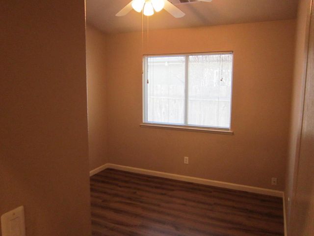 3336 Sleepy Hollow Ln, Modesto, CA 95355