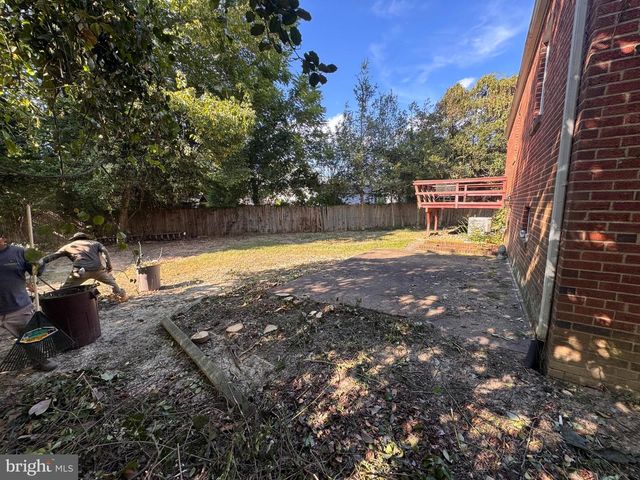 10118 DWIGHT AVE, Fairfax, VA 22032