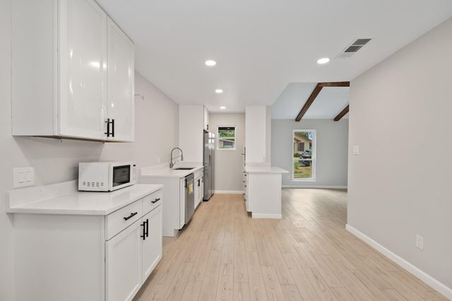 1703 New York Ave, Austin, TX 78702