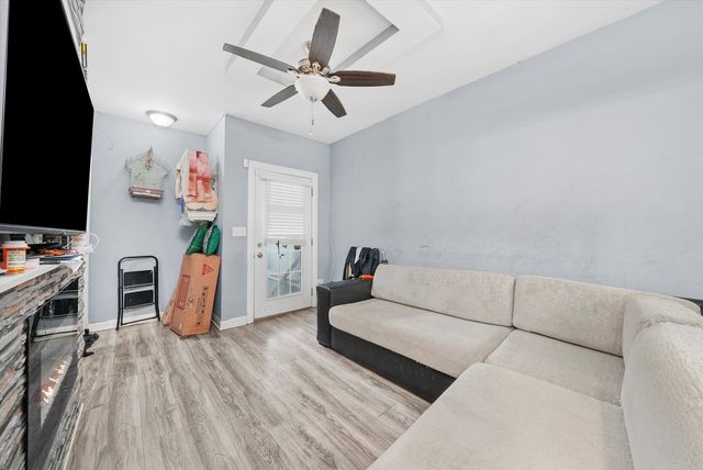 3144 S 54th Avenue, Cicero, IL 60804
