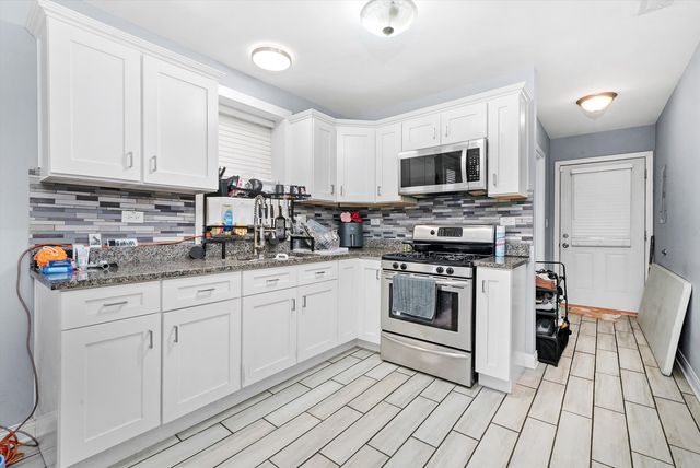 3144 S 54th Avenue, Cicero, IL 60804