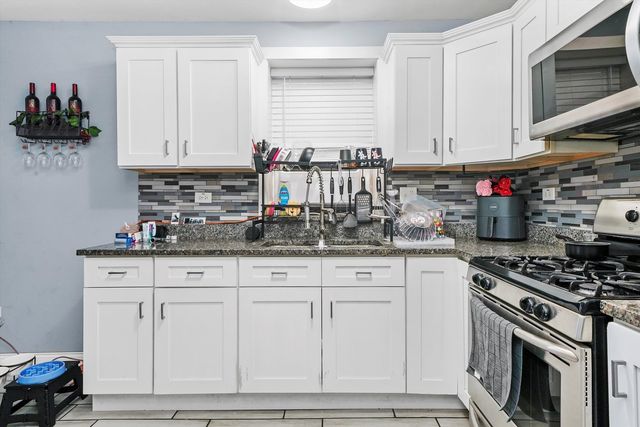 3144 S 54th Avenue, Cicero, IL 60804