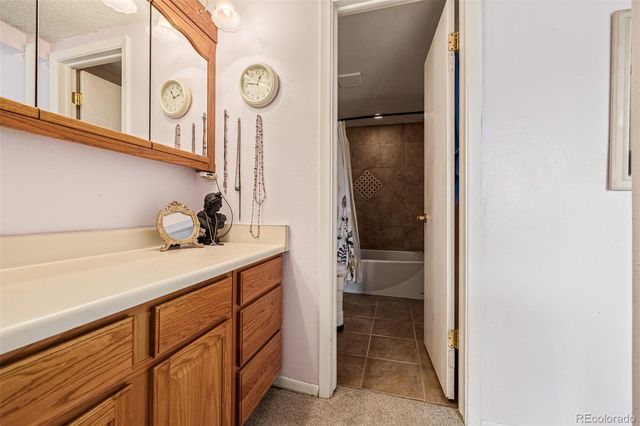 4233 E Maplewood Way, Centennial, CO 80121