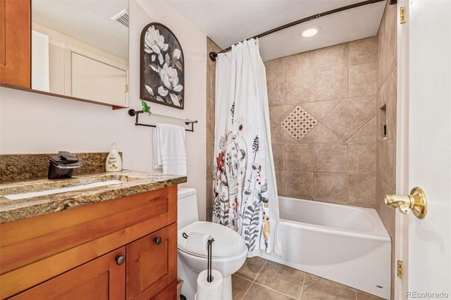 4233 E Maplewood Way, Centennial, CO 80121