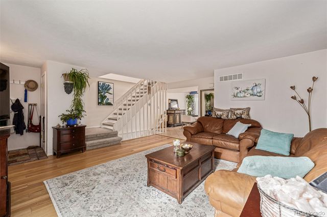 4233 E Maplewood Way, Centennial, CO 80121