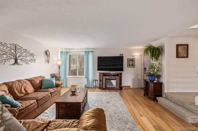 4233 E Maplewood Way, Centennial, CO 80121