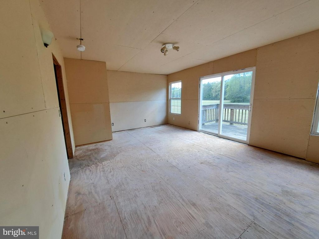Image 12 of property listing at 2139 GROTON RD, Pocomoke City, MD 21851