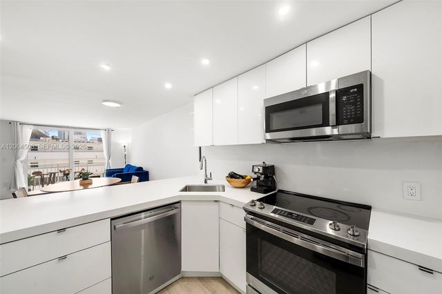 345 Ocean Drive 610, Miami Beach, FL 33139