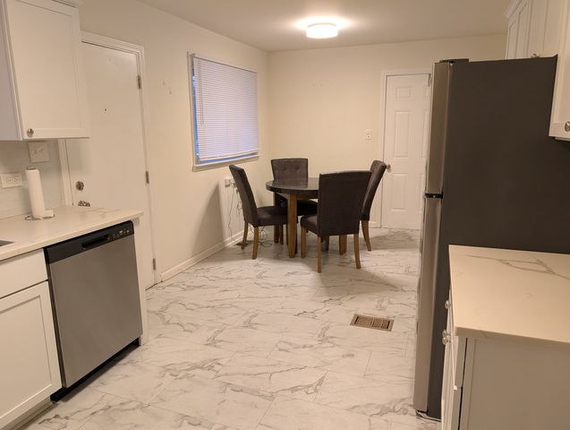 1722 168th Street, Hazel Crest, IL 60429