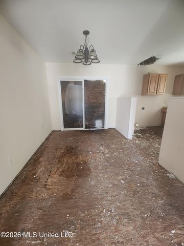 272 Benachi Avenue, Biloxi, MS 39530