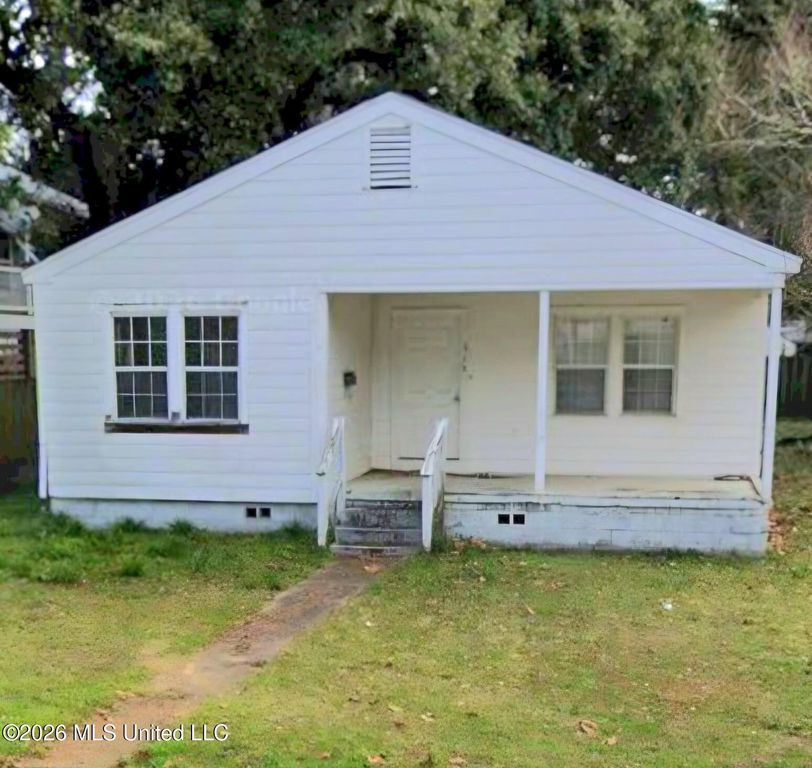 272 Benachi Avenue, Biloxi, MS 39530
