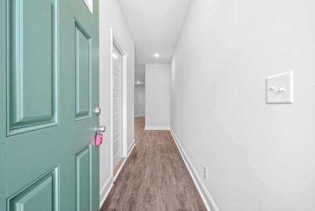 760 Tracy Ln Unit B102, Clarksville, TN 37040