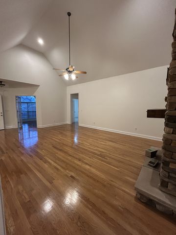 5120 MacArthur Ave, Murfreesboro, TN 37129