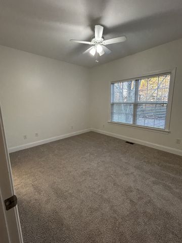 5120 MacArthur Ave, Murfreesboro, TN 37129