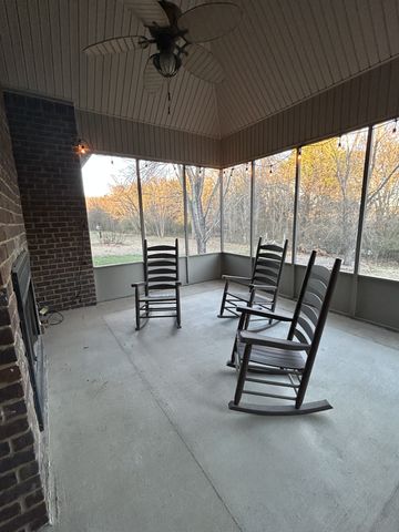 5120 MacArthur Ave, Murfreesboro, TN 37129