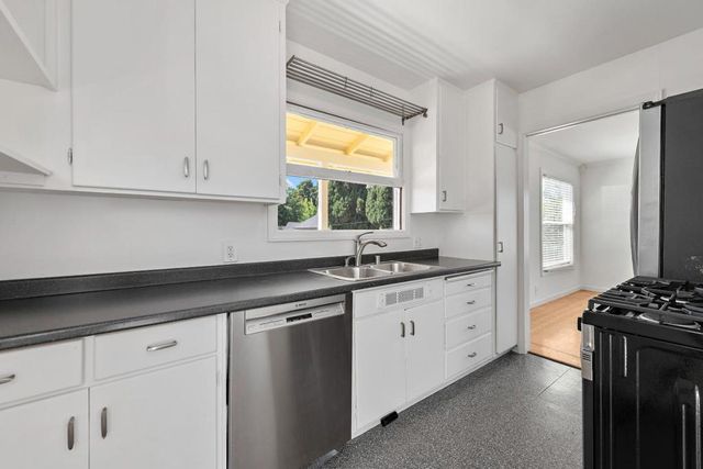 234 Madison Avenue, Redwood City, CA 94061
