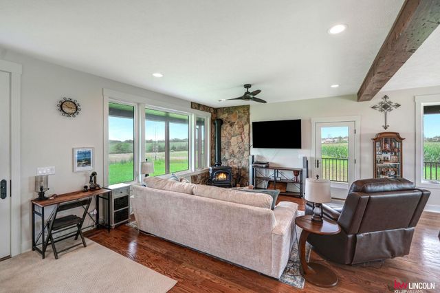 1015 County Road E Road, Palmyra, NE 68418