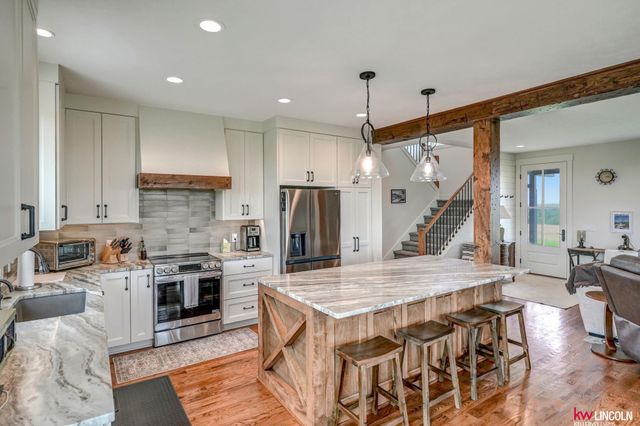 1015 County Road E Road, Palmyra, NE 68418