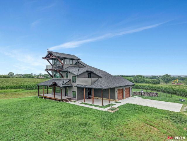 1015 County Road E Road, Palmyra, NE 68418