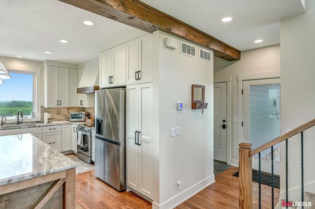 1015 County Road E Road, Palmyra, NE 68418