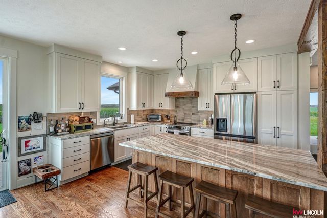 1015 County Road E Road, Palmyra, NE 68418