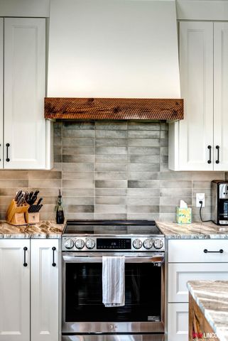 1015 County Road E Road, Palmyra, NE 68418