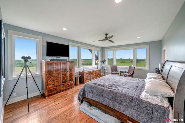 1015 County Road E Road, Palmyra, NE 68418