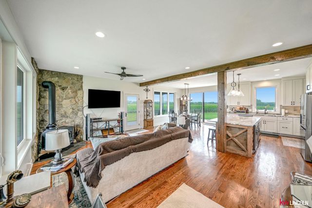 1015 County Road E Road, Palmyra, NE 68418