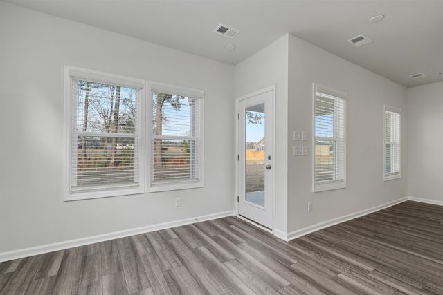 805 Wild Indigo Dr, Conway, SC 29526