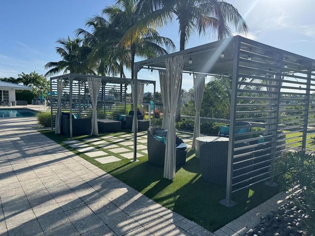 621 E Woolbright Road 202, Boynton Beach, FL 33435