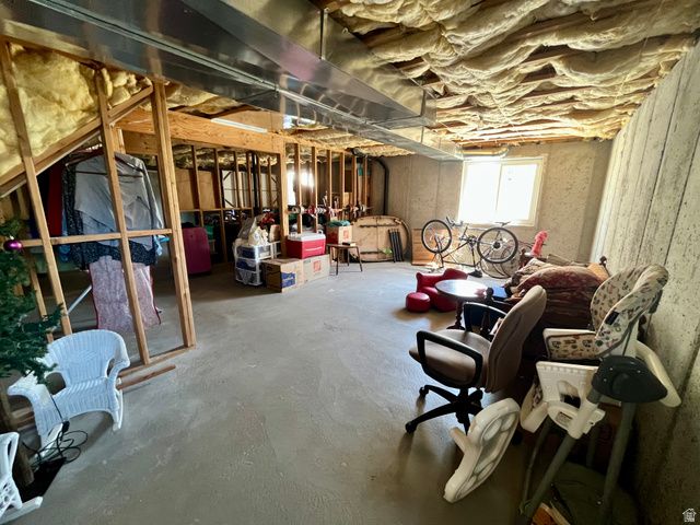 2581 W 1890 N, Clinton, UT 84015