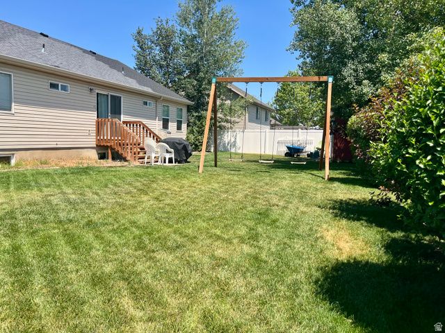 2581 W 1890 N, Clinton, UT 84015