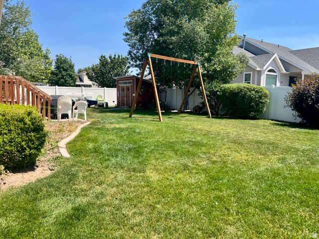 2581 W 1890 N, Clinton, UT 84015