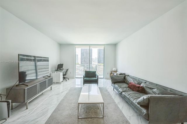 1100 S Miami Ave 1609, Miami, FL 33130