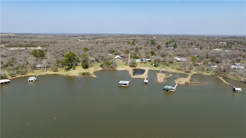 9360 Riley Green Road, Franklin, TX 77856 — exterior