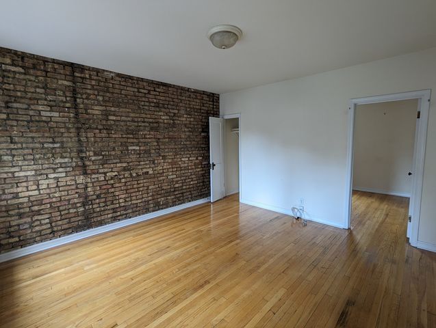 3040 W Wellington Street 3, Chicago, IL 60618