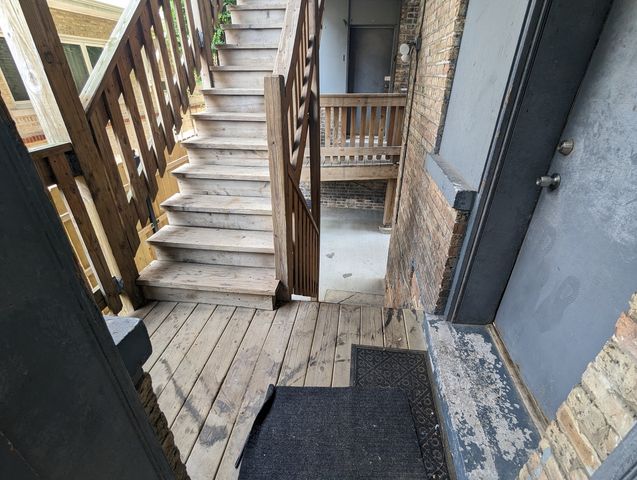 3040 W Wellington Street 3, Chicago, IL 60618