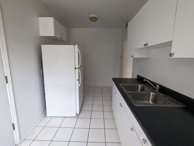 3040 W Wellington Street 3, Chicago, IL 60618