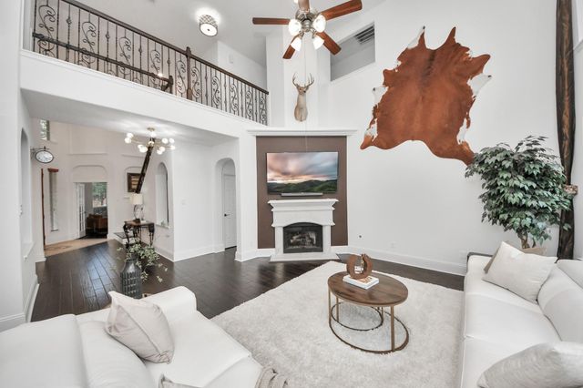 11003 Leigh Woods Drive, Cypress, TX 77433