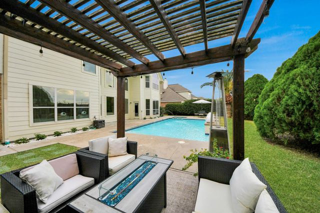 11003 Leigh Woods Drive, Cypress, TX 77433