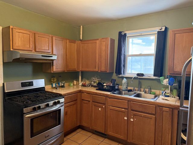 6600 20th AVENUE, Kenosha, WI 53143