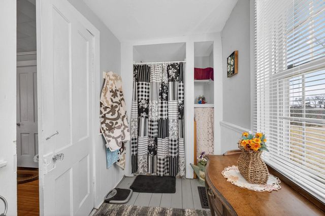 7805 Jersey Ridge Road, Davenport, IA 52807